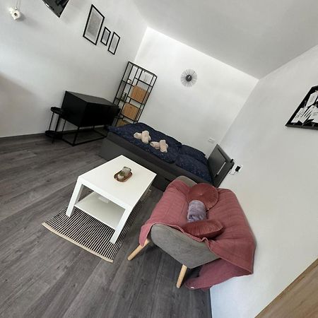 Hobiti Apartman - Sam Radslav Exterior foto